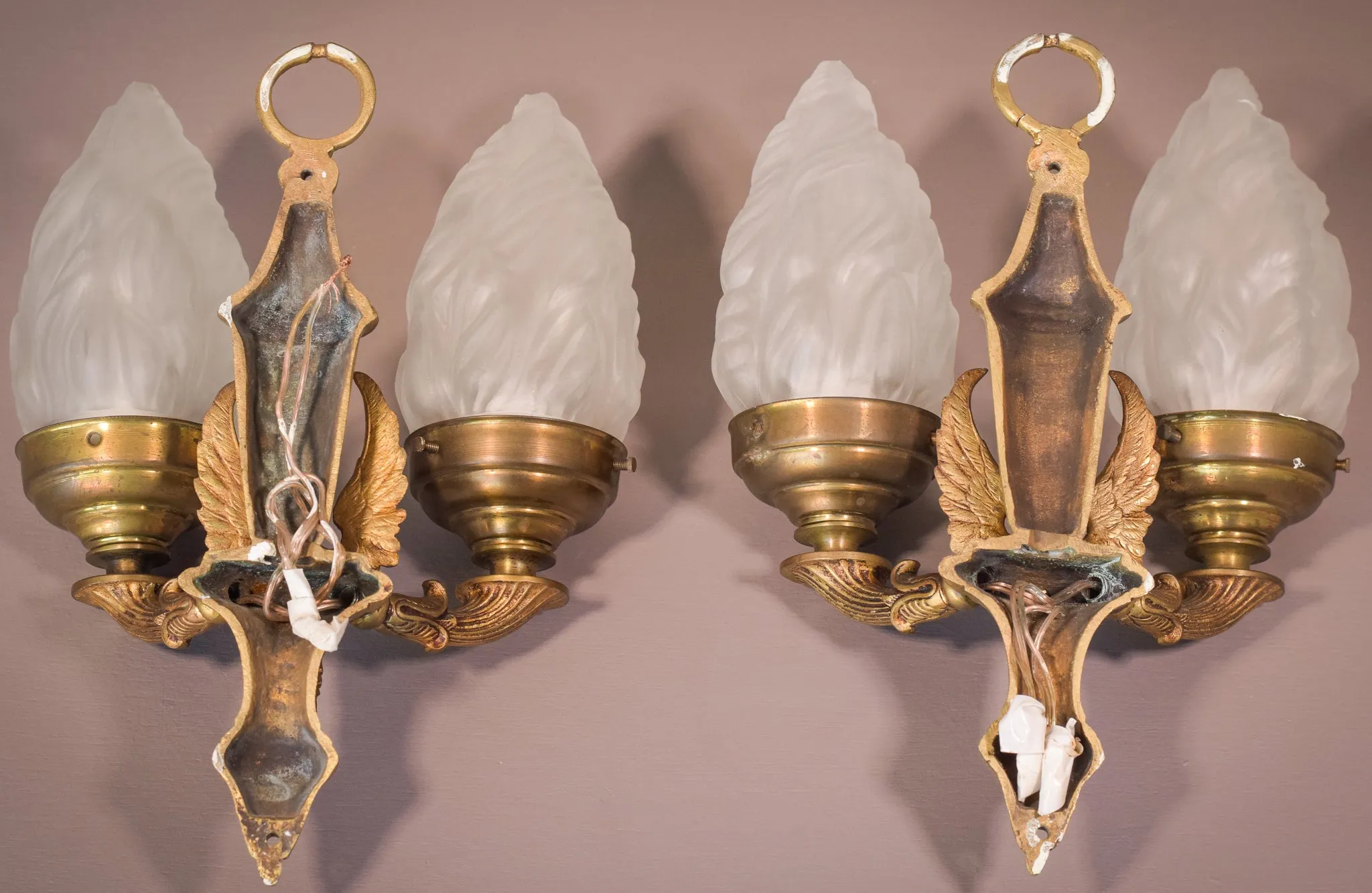 Classical Style - Pair of Wall Lamps with Angels