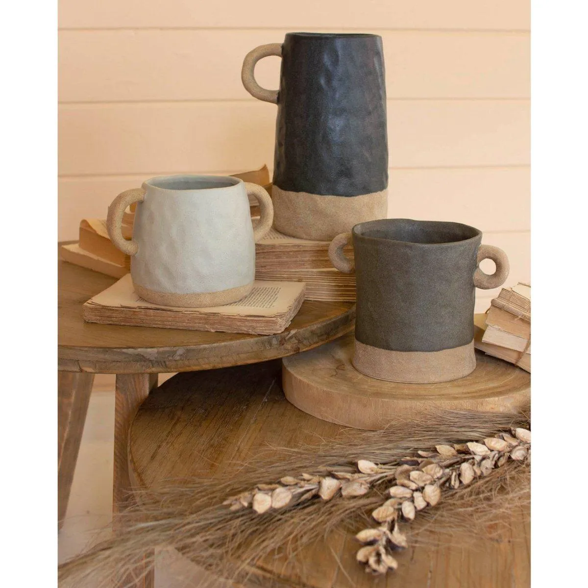 Kalalou - SET OF THREE  CERAMIC VASES WITH RING HANDLES - CDV2131