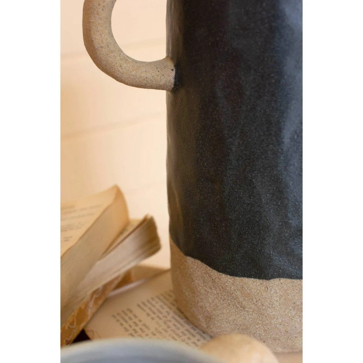 Kalalou - SET OF THREE  CERAMIC VASES WITH RING HANDLES - CDV2131