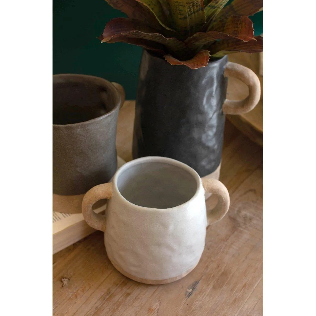Kalalou - SET OF THREE  CERAMIC VASES WITH RING HANDLES - CDV2131