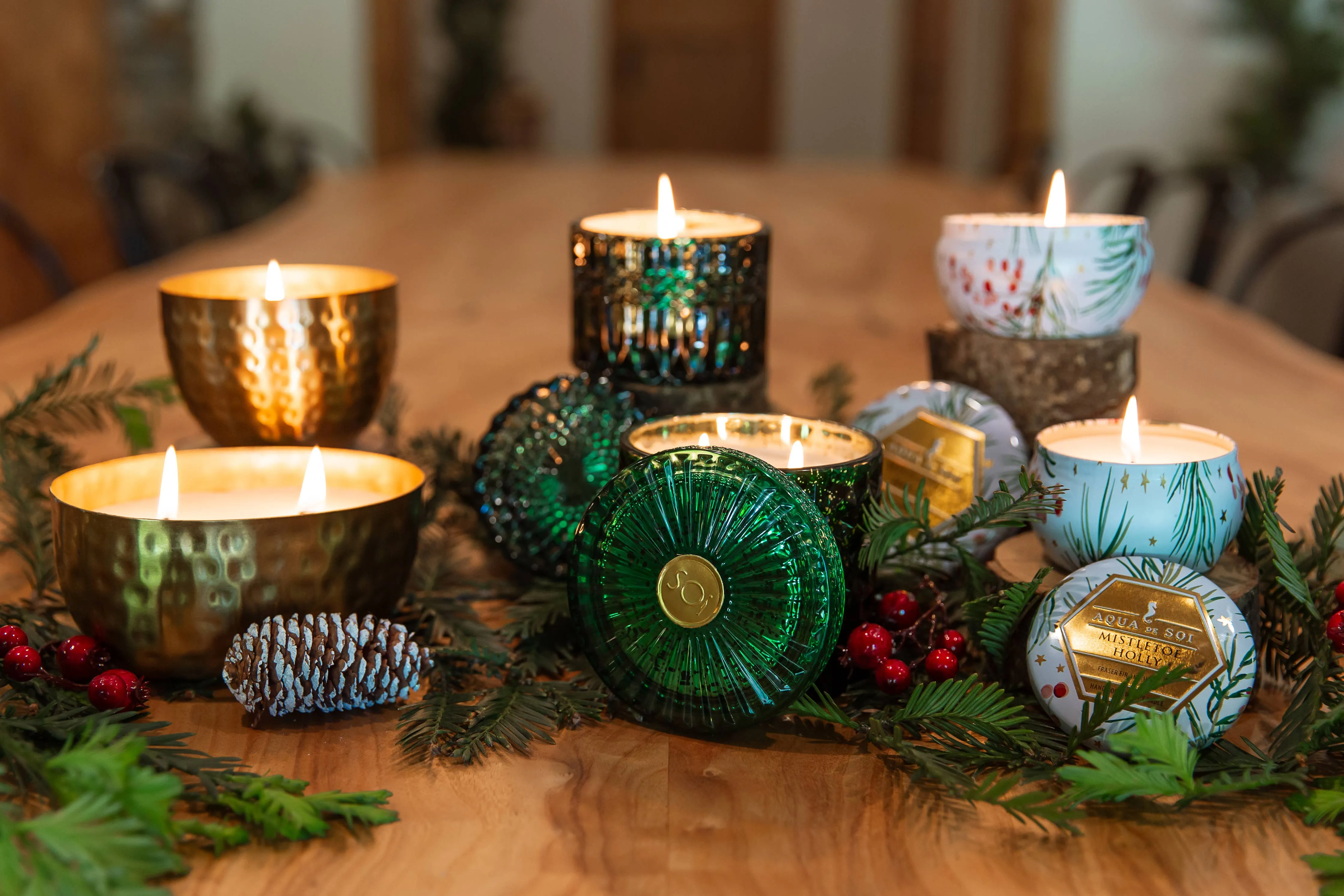 Mistletoe & Holly Shimmer Candle 15oz Double Wick