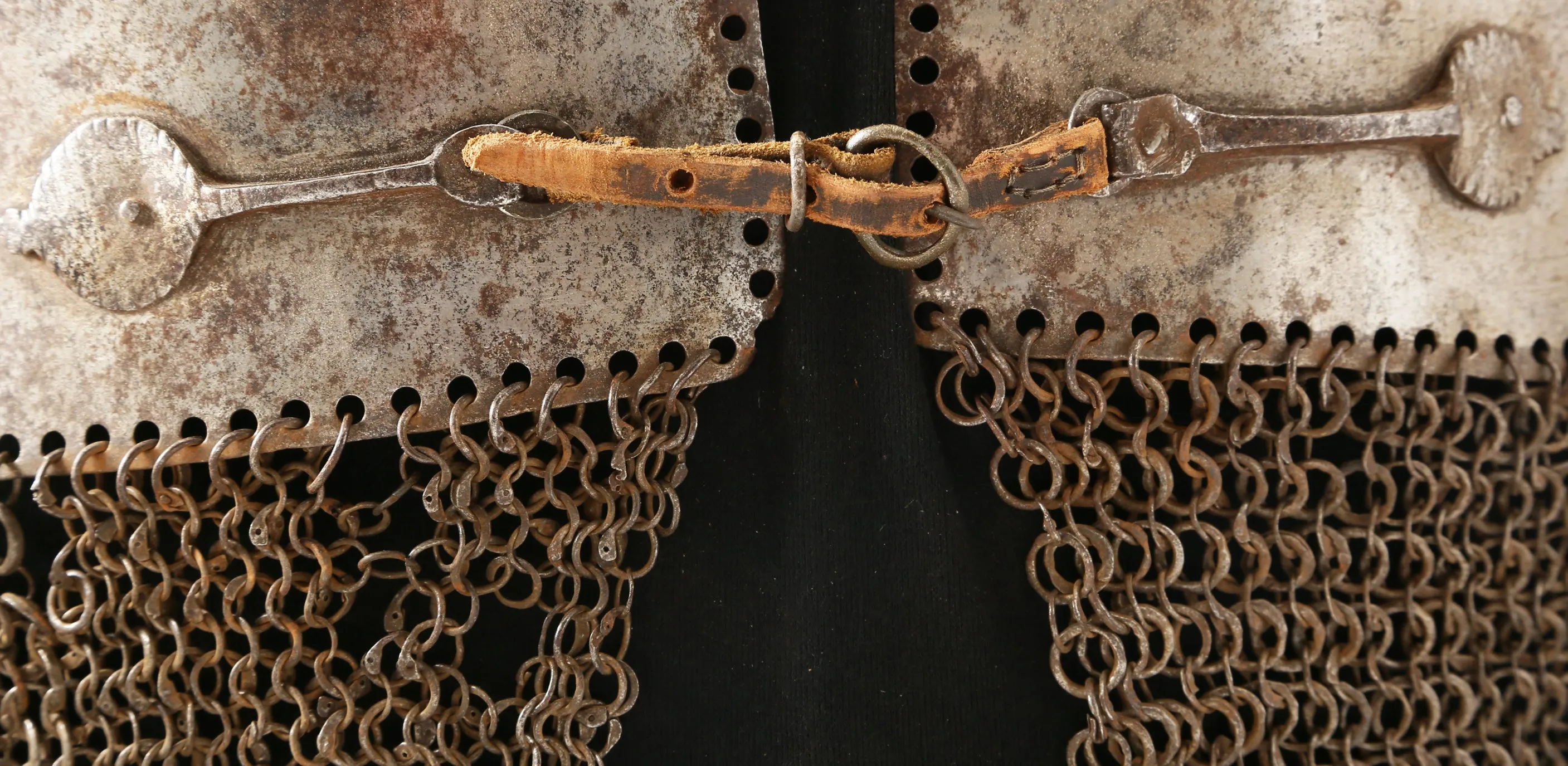 MUGHAL HORSEMAN’S MAIL AND PLATE JACKET