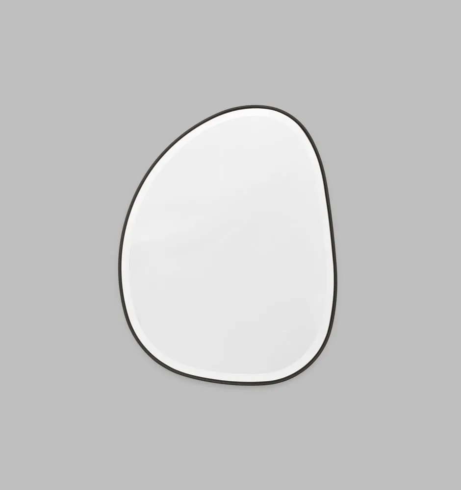 Pebble Black | Mirror