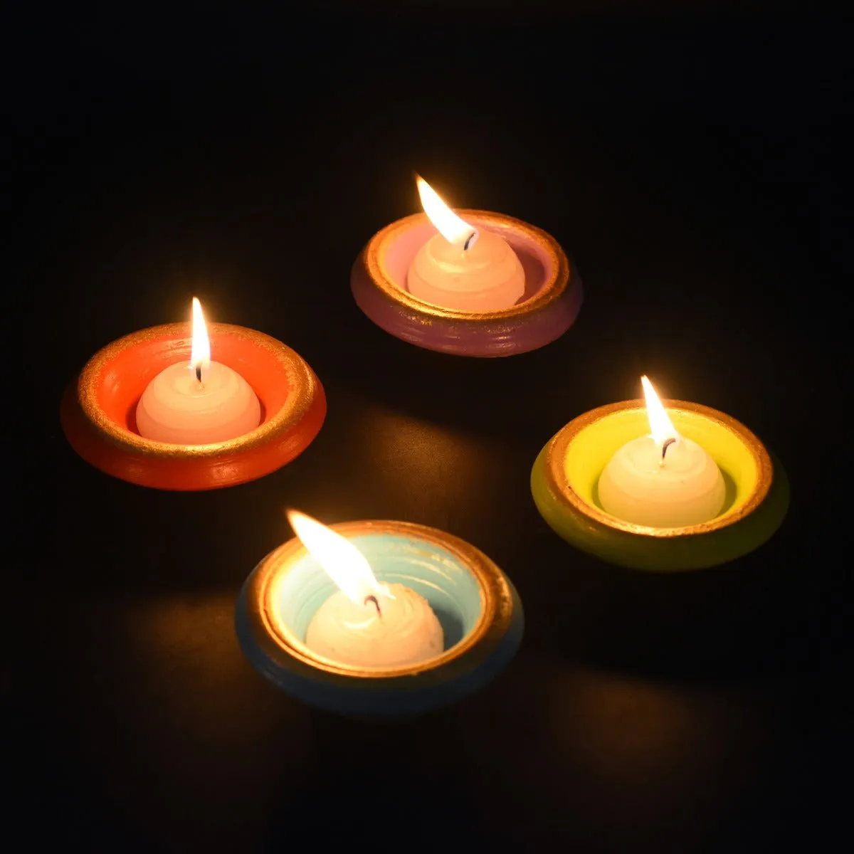 Pot Plato Candle Holder- Set Of 4 with4  Free HD Soywax Candles