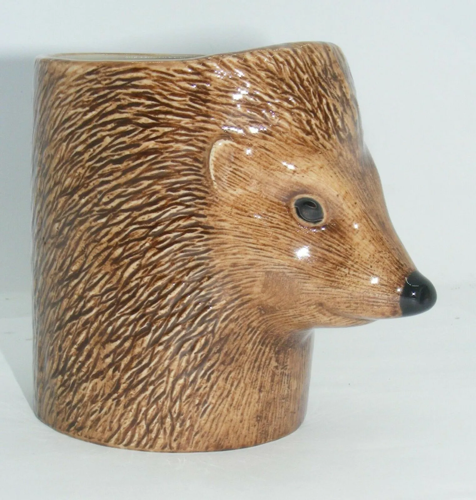 Quail Ceramics: Pencil Pot: Hedgehog