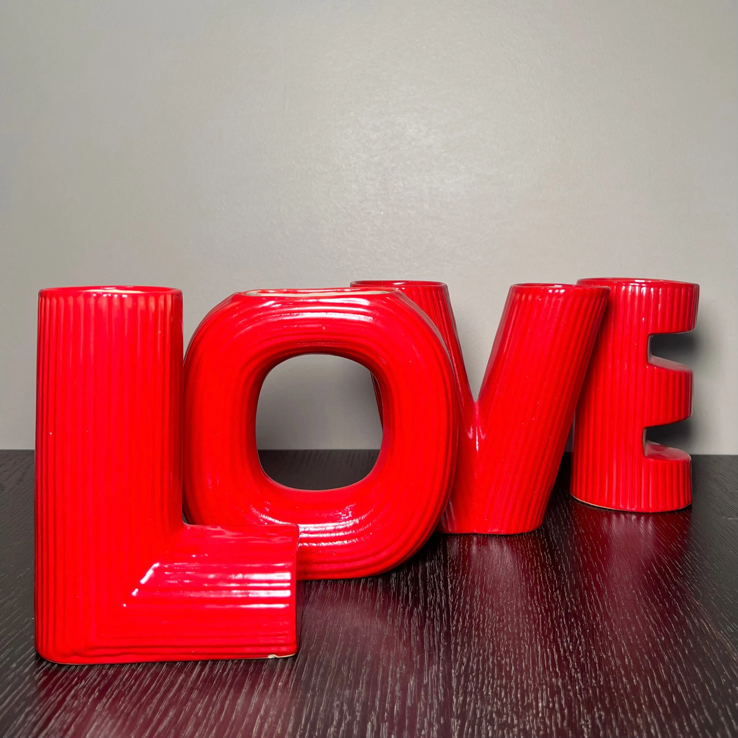 RED LOVE VASE SET OF 4