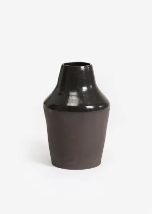 Sable Vase 02