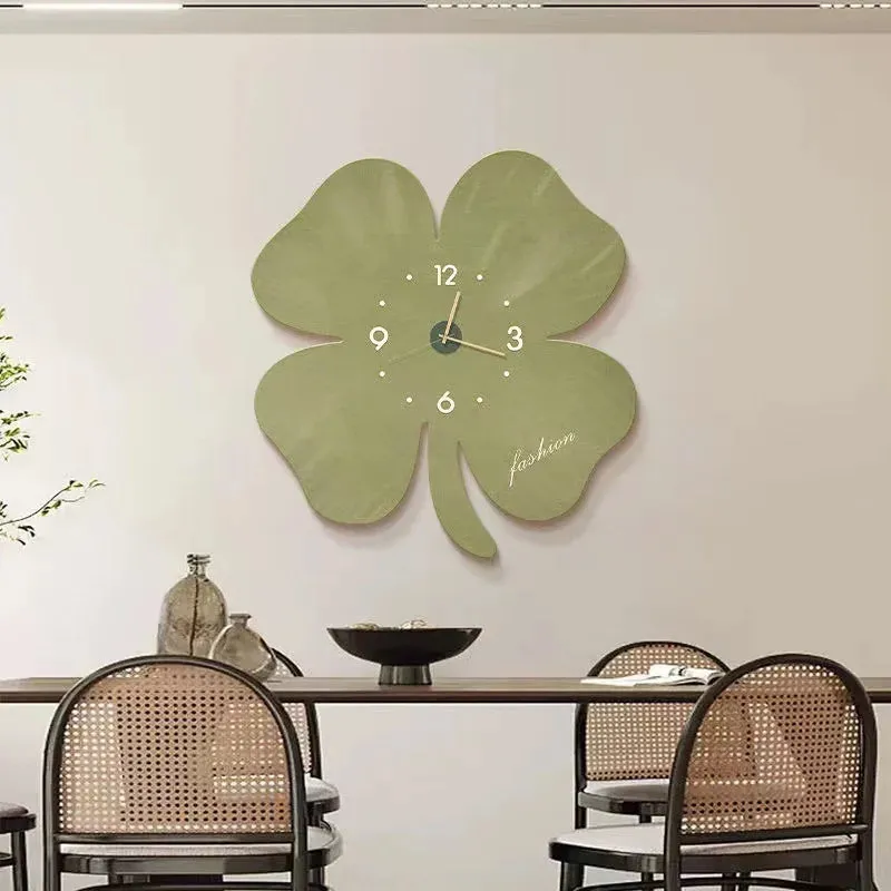 Wall Clock With Large 3D Flowers As A Creative Clock For Home Decoration